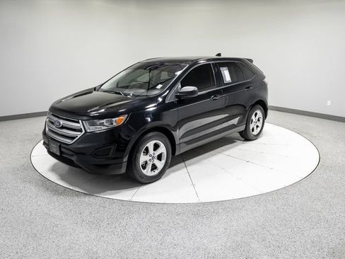 Used 2018 Ford Edge SE FWD image 30