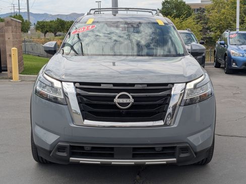 Used 2024 Nissan Pathfinder Platinum w/ Cargo Package AWD/4WD image 8