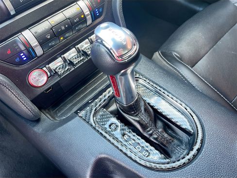 Used 2022 Ford Mustang GT Premium image 16