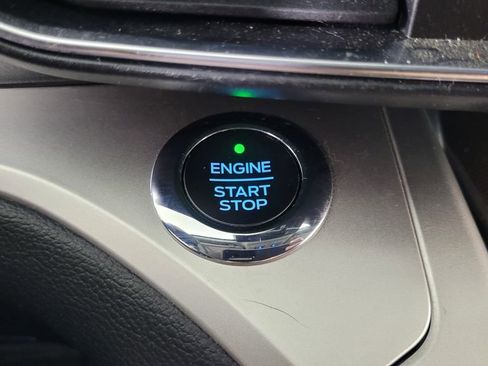 Used 2021 Ford Explorer XLT w/ Equipment Group 202A image 22