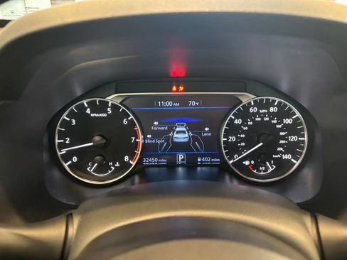 Certified 2025 Nissan Altima 2.5 SV FWD image 19