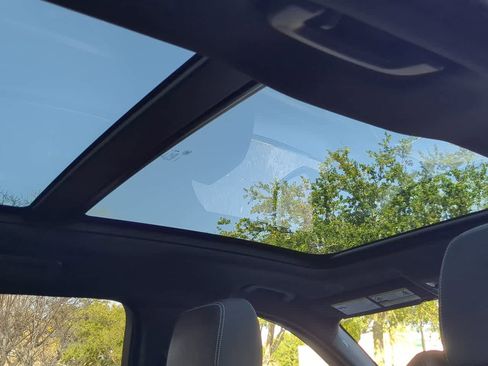 Used 2024 Jaguar F-PACE R-Dynamic S image 22