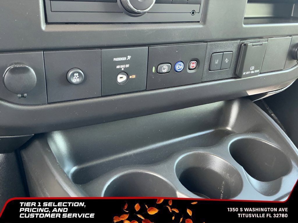 Used 2025 Chevrolet Express 3500 LT w/ LT Preferred Equipment Group RWD image 28