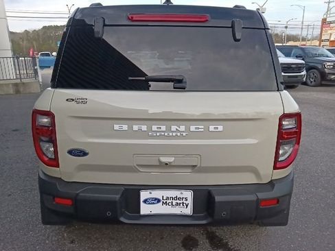New 2025 Ford Bronco Sport Outer Banks image 4