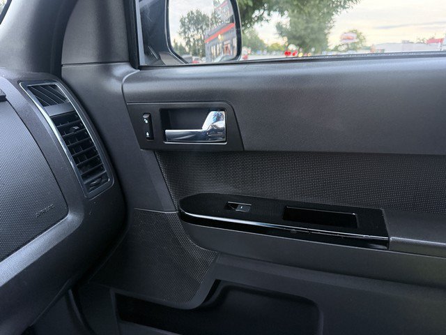 Used 2010 Ford Escape XLT AWD/4WD image 36