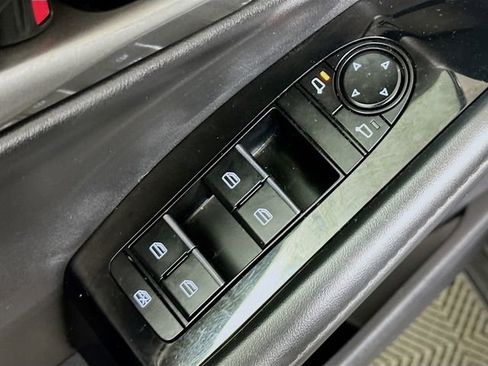 Used 2024 MAZDA CX-30 AWD 2.5 S w/ Select Sport Pkg image 19