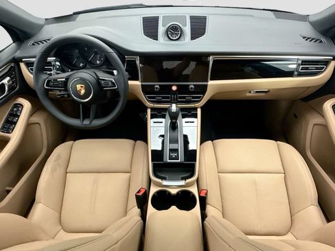Used 2026 Porsche Macan AWD/4WD image 16