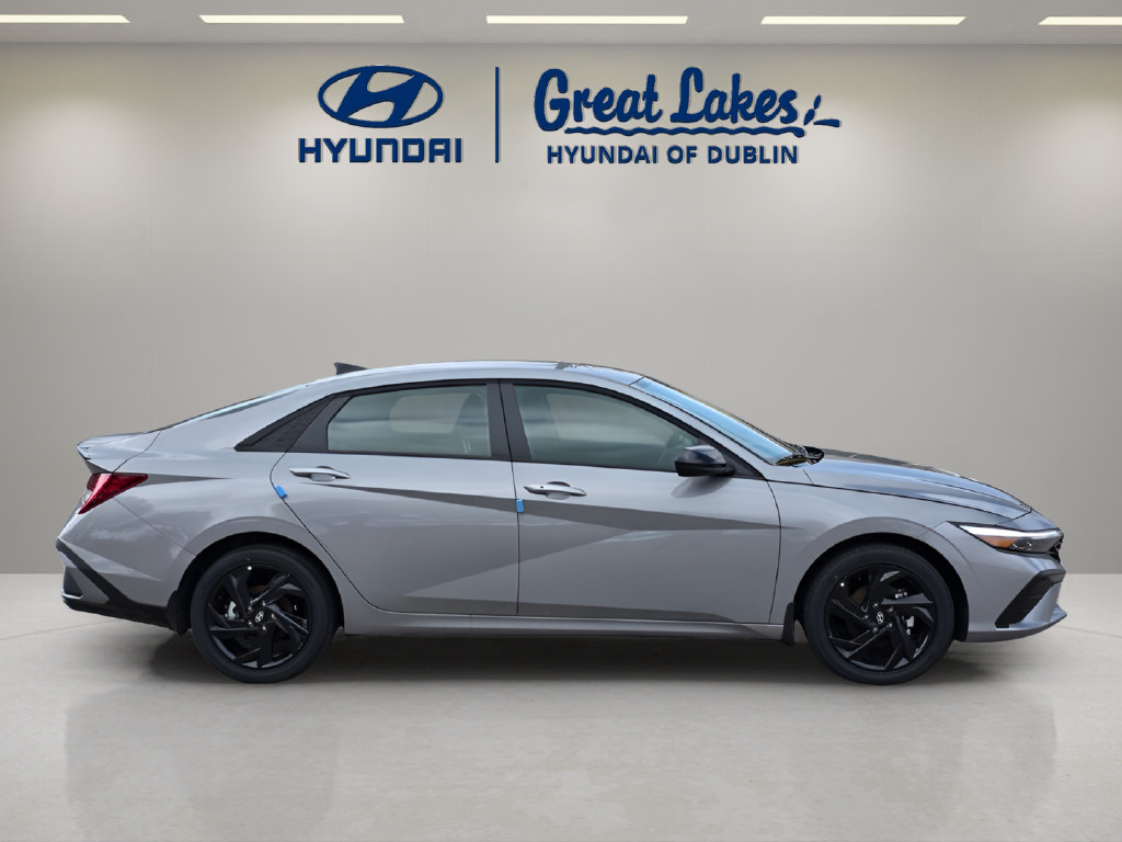 New 2026 Hyundai Elantra SEL FWD image 6