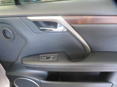 Used 2021 Lexus RX 350L FWD w/ Premium Package image 24