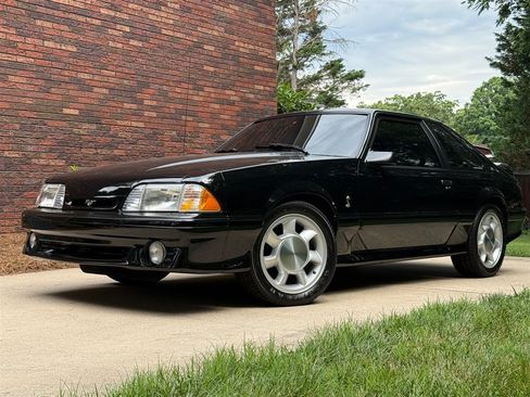 Used 1993 Ford Mustang Cobra RWD image 2