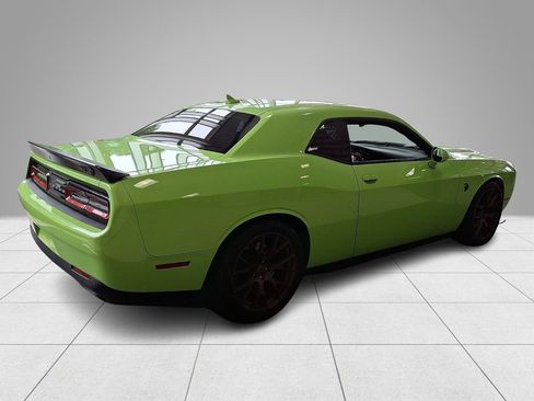 Used 2023 Dodge Challenger SRT Hellcat w/ Driver Convenience Group RWD image 5