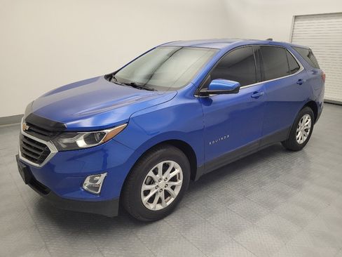 Used 2019 Chevrolet Equinox LT FWD image 2