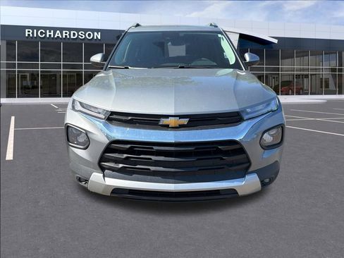Used 2023 Chevrolet TrailBlazer LT AWD/4WD image 9