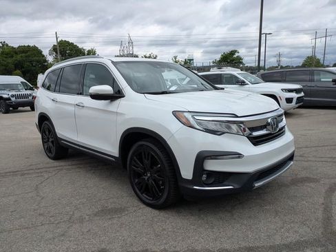 Used 2021 Honda Pilot Touring image 2