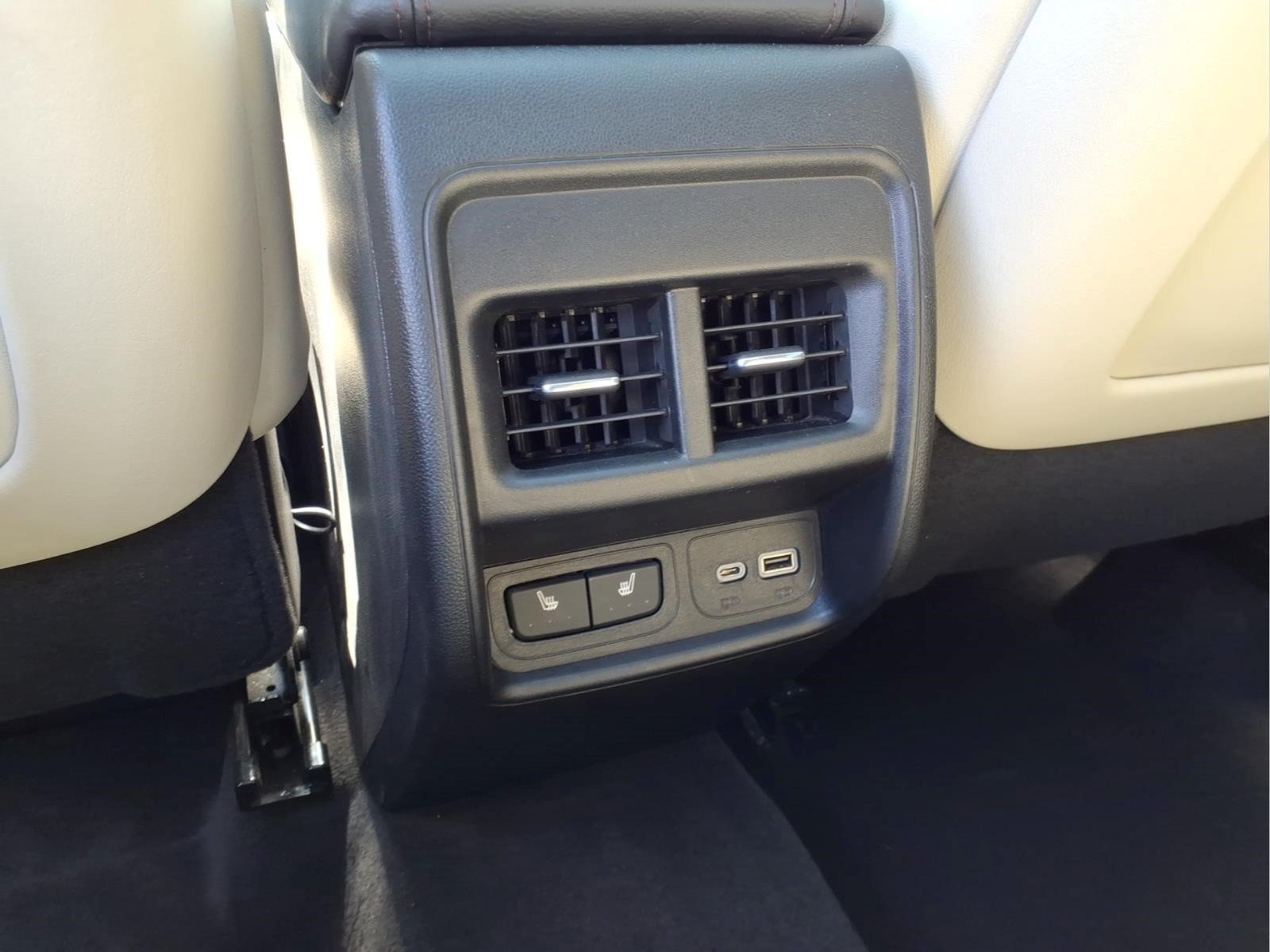 Used 2023 Cadillac XT4 Sport AWD/4WD image 10