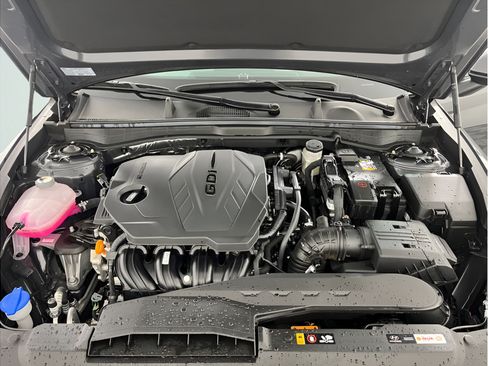 Used 2025 Hyundai Sonata SE FWD image 19