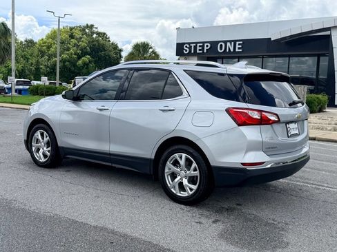 Used 2019 Chevrolet Equinox Premier FWD image 4