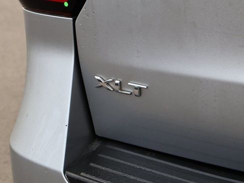 Certified 2023 Ford Expedition XLT image 15