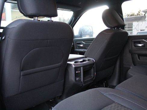 Used 2025 RAM 2500 Big Horn image 11