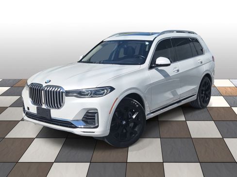 Used 2020 BMW X7 xDrive40i w/ Luxury Seating Package image 5