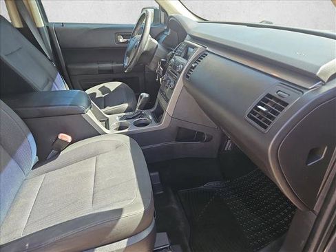 Used 2018 Ford Flex SE image 22