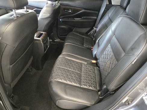 Used 2019 Nissan Murano Platinum w/ Cargo Package image 17