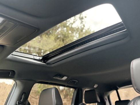 Used 2025 Honda Odyssey Sport-L image 29