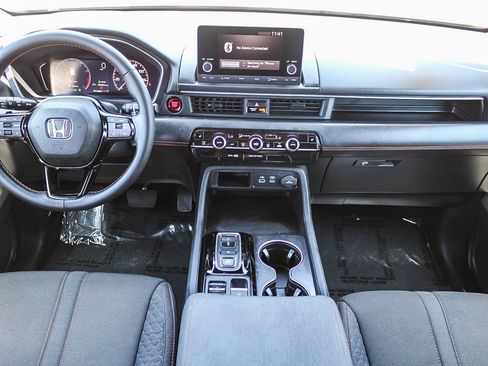 Certified 2025 Honda Pilot Sport image 14