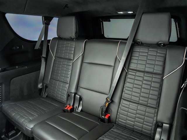 Used 2023 Cadillac Escalade ESV V w/ Heavy-Duty Trailer Package AWD/4WD image 31