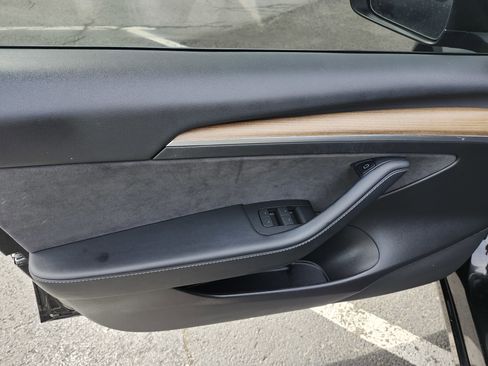 Used 2022 Tesla Model 3 Long Range image 25