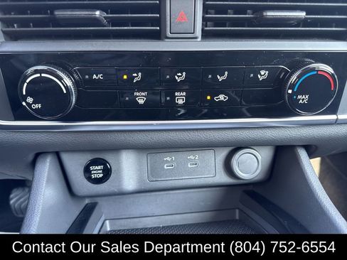 Used 2025 Nissan Rogue S image 24