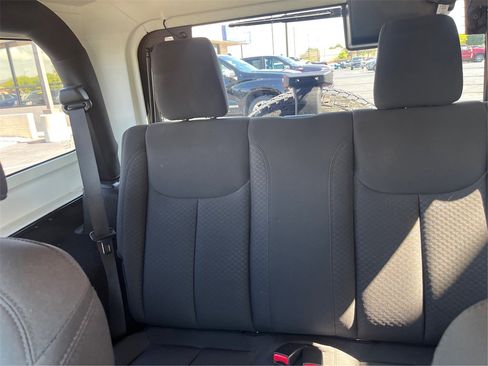 Used 2018 Jeep Wrangler Sport image 10