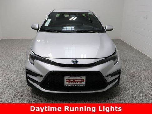 Certified 2023 Toyota Corolla SE image 3