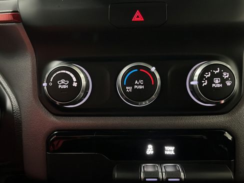 Used 2019 RAM 1500 Rebel AWD/4WD image 18