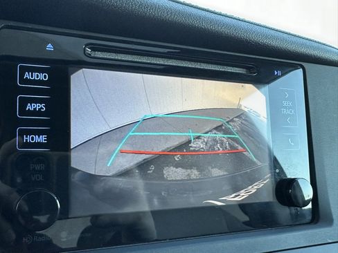 Used 2015 Toyota Sienna XLE image 35