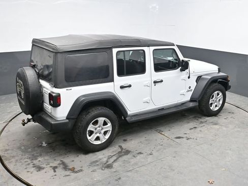 Used 2018 Jeep Wrangler Unlimited Sport image 33