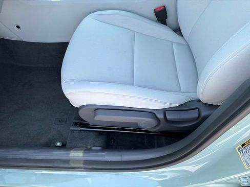 Used 2026 Hyundai Kona SE FWD image 36