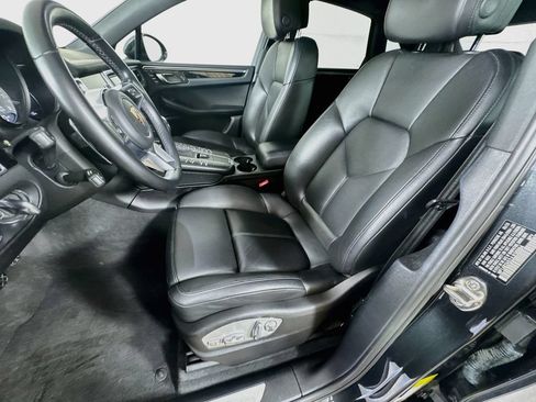 Used 2018 Porsche Macan S AWD/4WD image 25