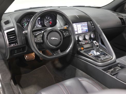 Used 2014 Jaguar F-TYPE S image 2