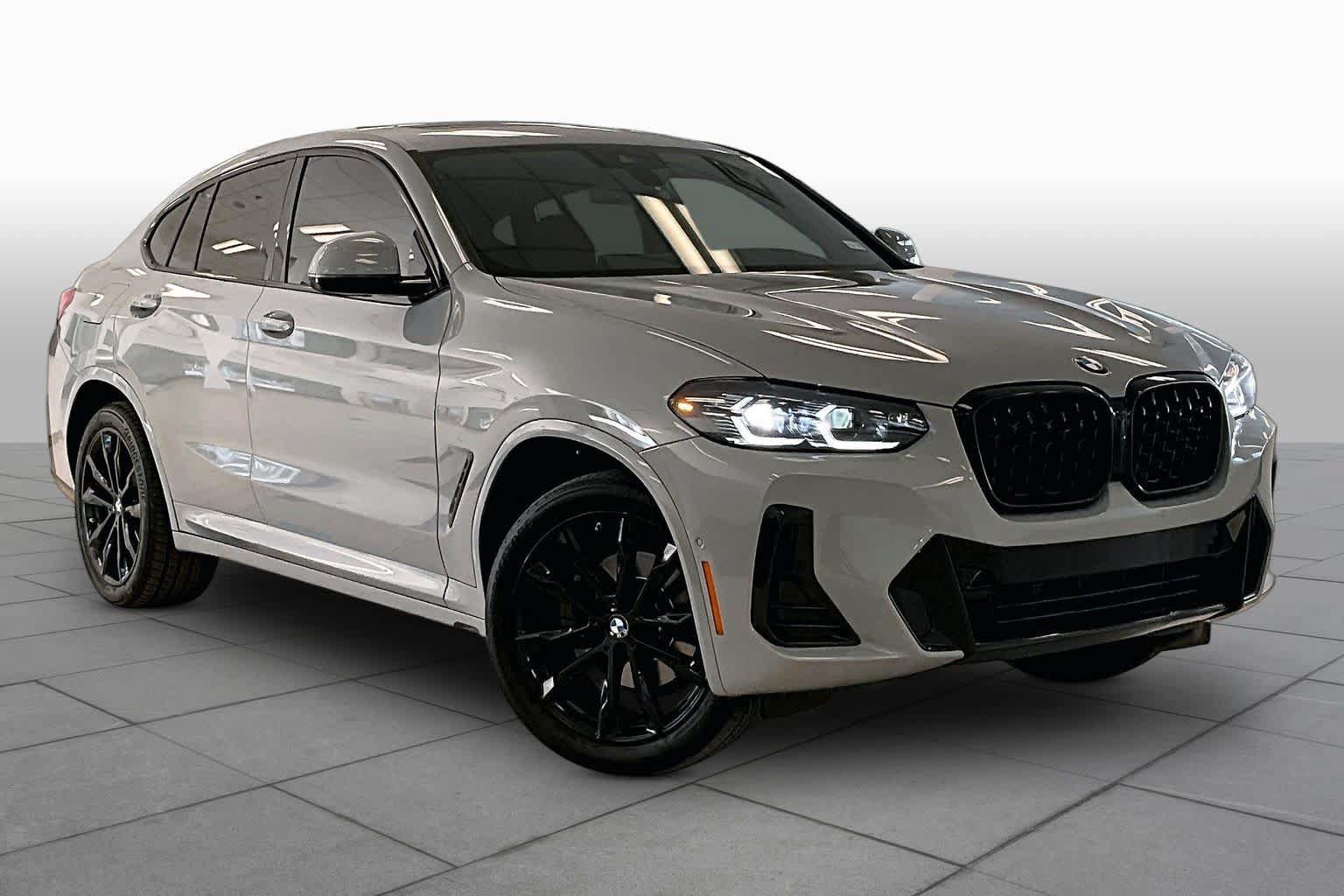Used 2024 BMW X4 xDrive30i w/ Premium Package AWD/4WD image 2