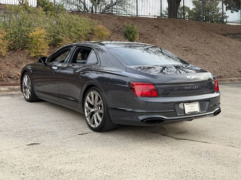 Used 2023 Bentley Flying Spur W12 image 9