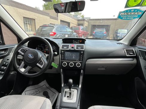 Used 2018 Subaru Forester 2.5i Premium AWD/4WD image 17