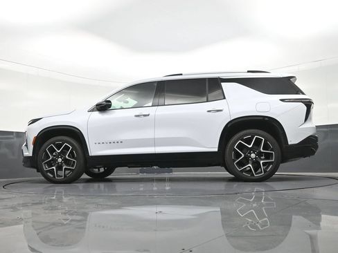 Used 2026 Chevrolet Traverse High Country FWD image 27