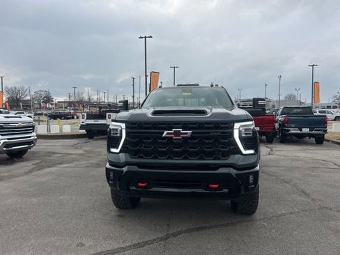 New 2026 Chevrolet Silverado 2500 ZR2 w/ LPO, Dark Essentials Package image 8