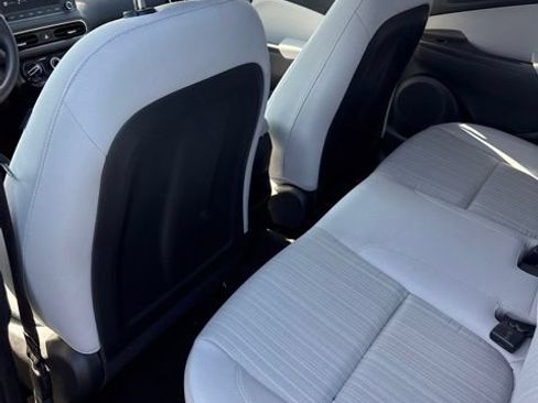 Used 2023 Hyundai Kona SEL AWD/4WD image 10