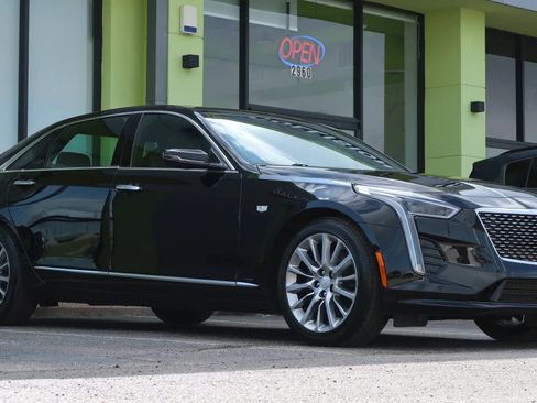 Used 2019 Cadillac CT6 Luxury w/ Driver Awareness Package AWD/4WD image 5