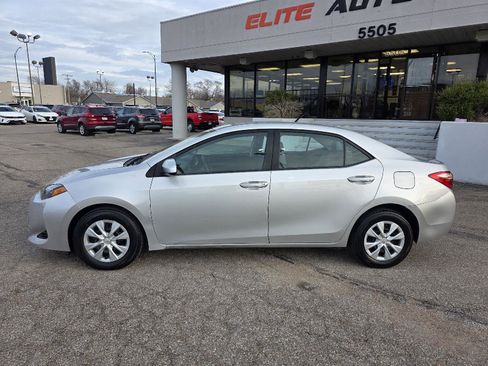 Used 2019 Toyota Corolla L image 8