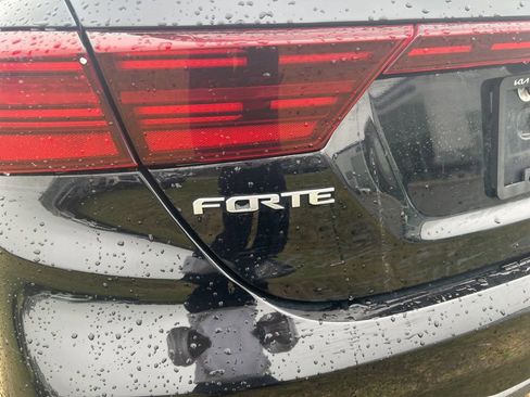 Used 2022 Kia Forte GT-Line w/ GT-Line Premium Package image 4