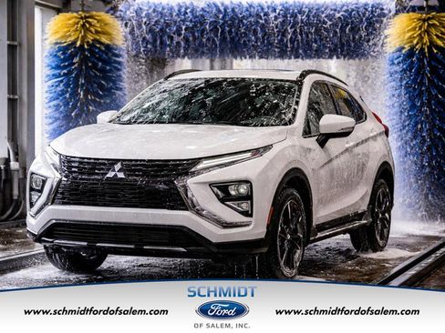 Used 2024 Mitsubishi Eclipse Cross SE image 1