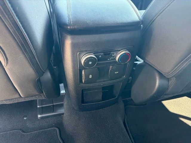 Used 2021 Ford Explorer XLT AWD/4WD image 17